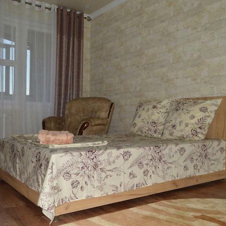 Apartment On Isanov Street, 8 بيشكيك المظهر الخارجي الصورة