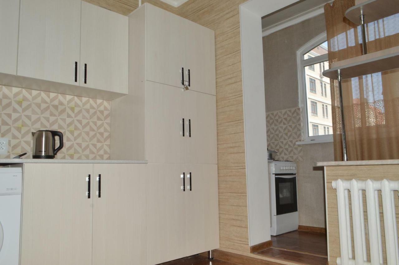 Apartment On Isanov Street, 8 بيشكيك المظهر الخارجي الصورة